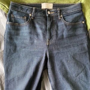 Everlane curvy high rise skinny jeans!